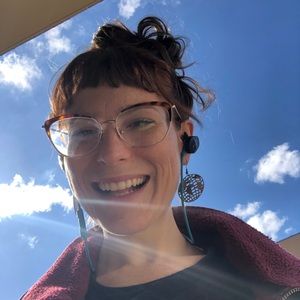 Meet your Posher, Holli